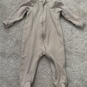 Organic Cotton - Cozy Neutral Footed Baby One-Piece Zipper Sleeper